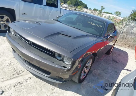 2018 Dodge Challenger Sxt z USA, uszkodzony, nr VIN 2C3CDZAG8JH321593